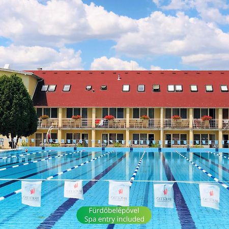 Het Vezer Apartmanhotel Комаром Экстерьер фото