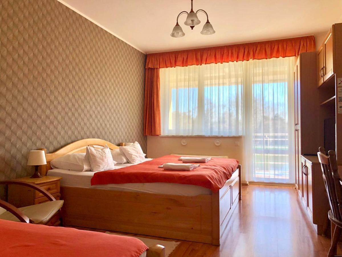 Het Vezer Apartmanhotel Комаром Экстерьер фото