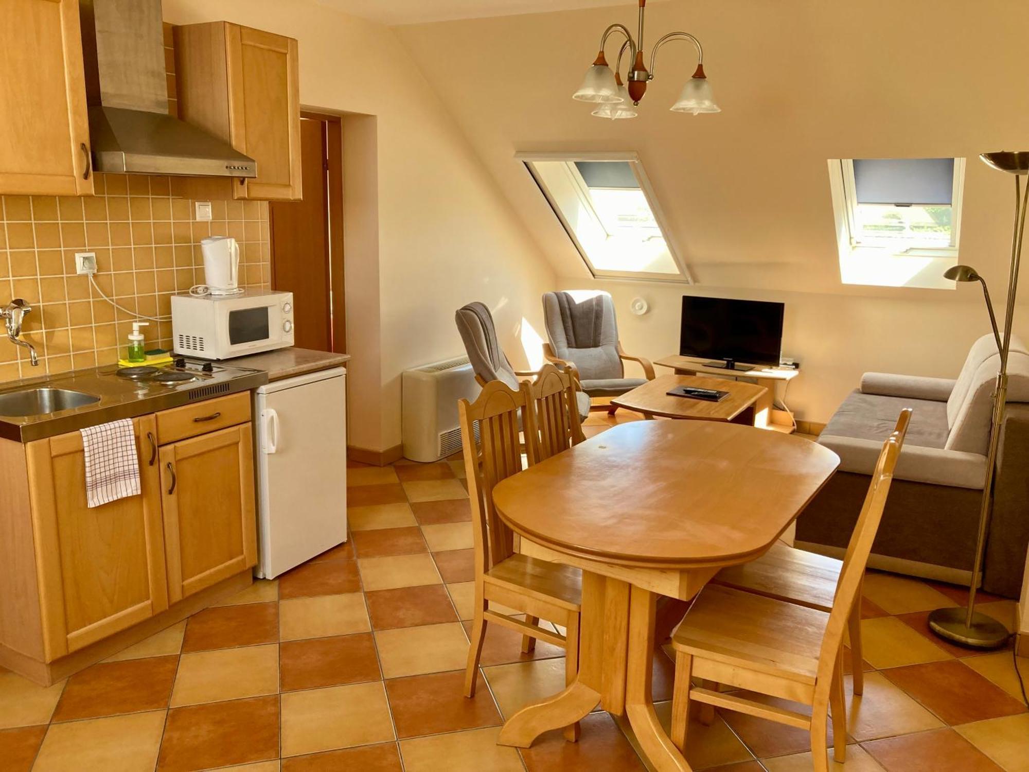 Het Vezer Apartmanhotel Комаром Номер фото